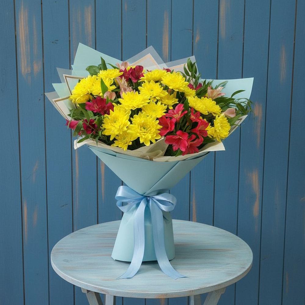 Букет цветов из: Альстромерии и Хризантемы в Северск