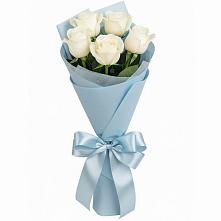 Букет 5 Белых роз Проуд в Северск