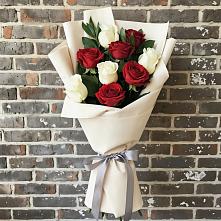 Букет цветов из:  Розы в Северск