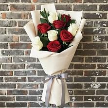 Букет цветов из:  Розы в Северск