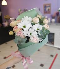 Букет цветов из:  Хризантемы и Розы в Северск