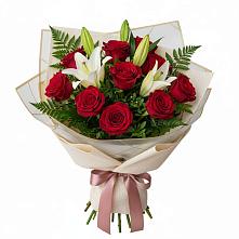 Букет цветов из:  Лилии и Розы в Северск