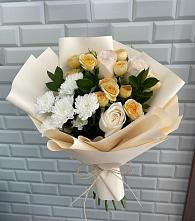 Букет цветов из:  Розы и Хризантемы в Северск