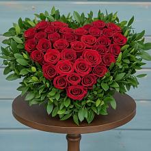 Цветочная композиция из Розы в виде сердца #REPLACE_PRED# Северск