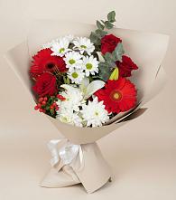 Букет цветов из:  Розы, Хризантемы, Герберы и Лилии в Северск