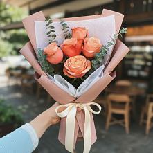 Букет цветов из:  Розы в Северск