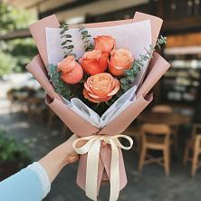 Букет цветов из:  Розы в Северск