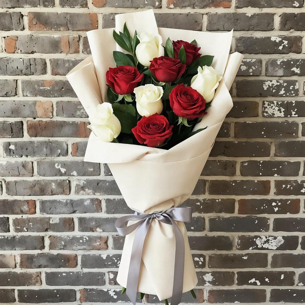 Букет цветов из: Розы в Северск