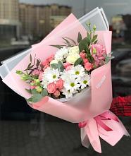 Букет цветов из:  Розы, Лизиантусы и Хризантемы в Северск