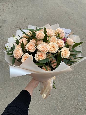 Букет Кремовые розы Латте в Северск