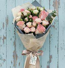 Букет цветов из:  Розы в Северск