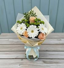 Букет цветов из:  Герберы, Розы и Хризантемы в Северск