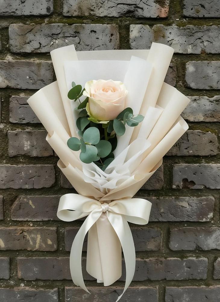 Букет цветов из: Розы в Северск