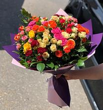 Букет Микс из разноцветных кустовых роз в Северск