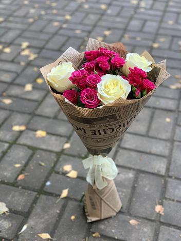Букет цветов из: Розы в Северск