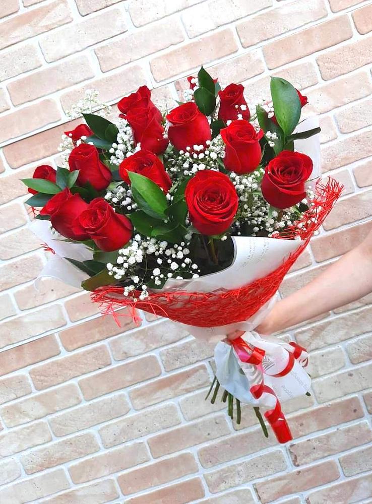 Букет Снежные хлопья в Северск Букет цветов из: Розы в Северск