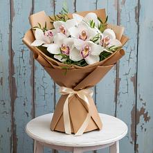 Букет цветов из:  Орхидеи и Розы в Северск